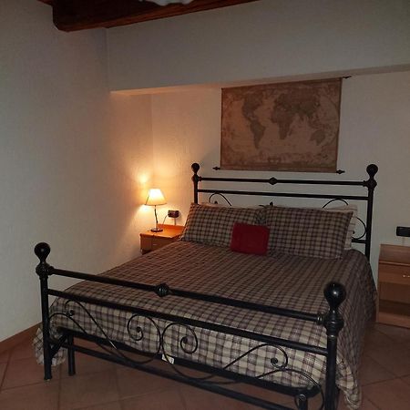 La Taverna Alloggio Ad Uso Turistico - Vda -Sarre - Cir- 0073 Аоста Екстериор снимка