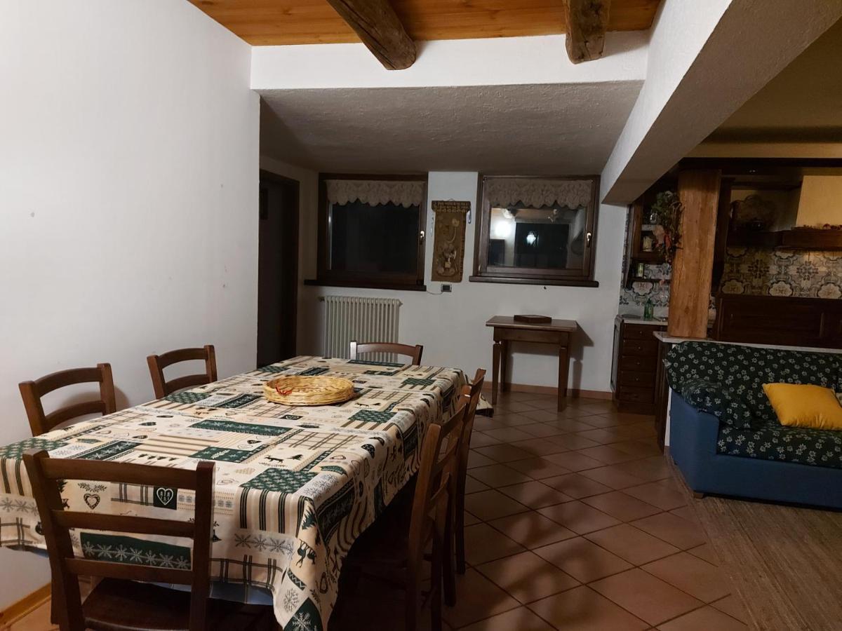 La Taverna Alloggio Ad Uso Turistico - Vda -Sarre - Cir- 0073 Аоста Екстериор снимка