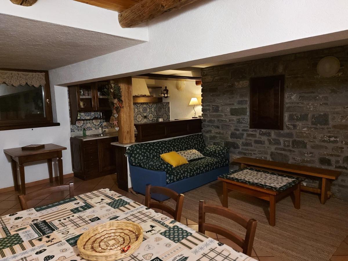 La Taverna Alloggio Ad Uso Turistico - Vda -Sarre - Cir- 0073 Аоста Екстериор снимка