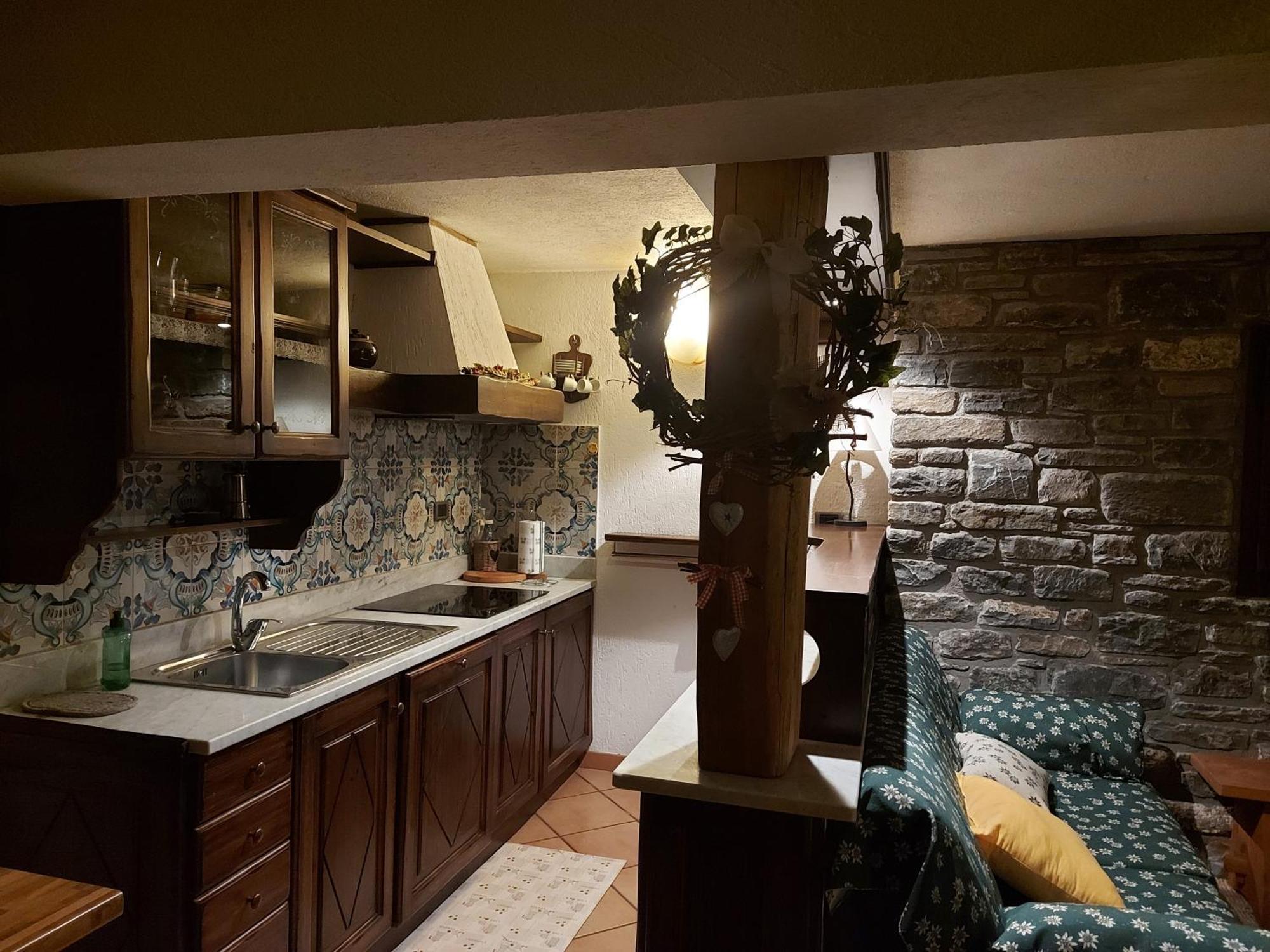 La Taverna Alloggio Ad Uso Turistico - Vda -Sarre - Cir- 0073 Аоста Екстериор снимка